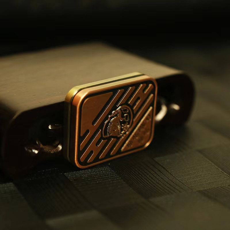 Poker J Metall Schädel Magnet  – Fidget Spinner Bearing Bewertung und Preis